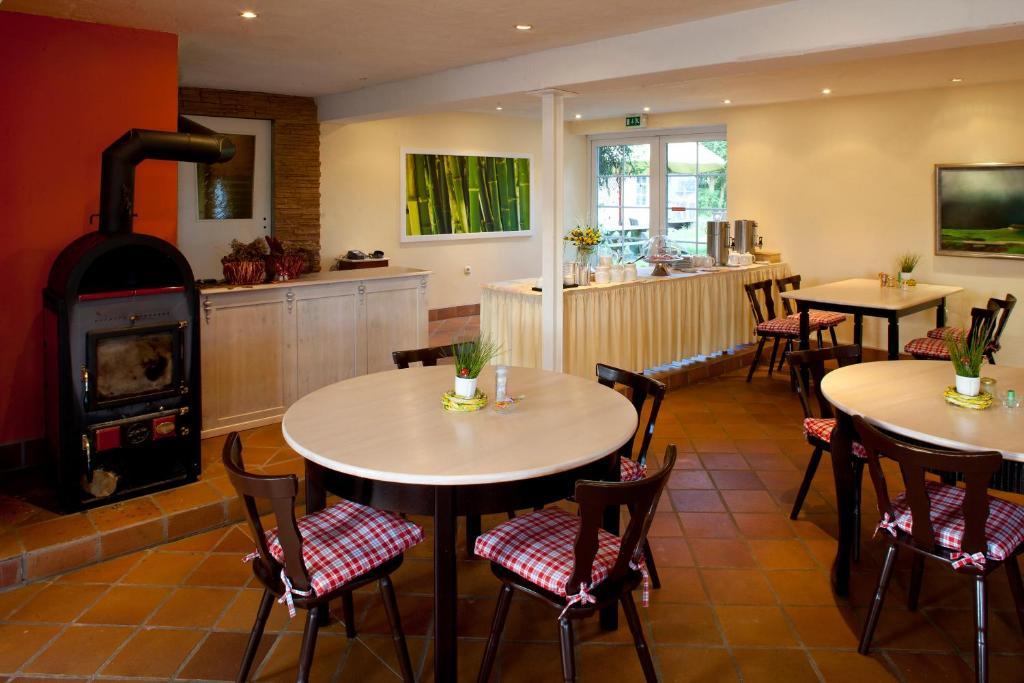 Landgasthof Hoffnung Hotell Handewitt Rum bild