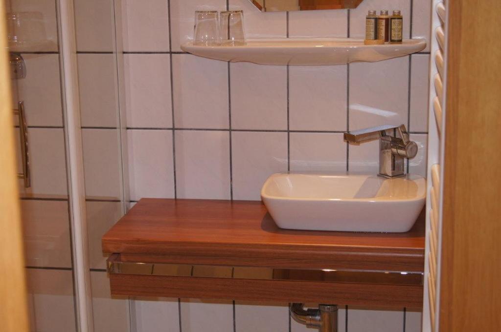 Landgasthof Hoffnung Hotell Handewitt Rum bild